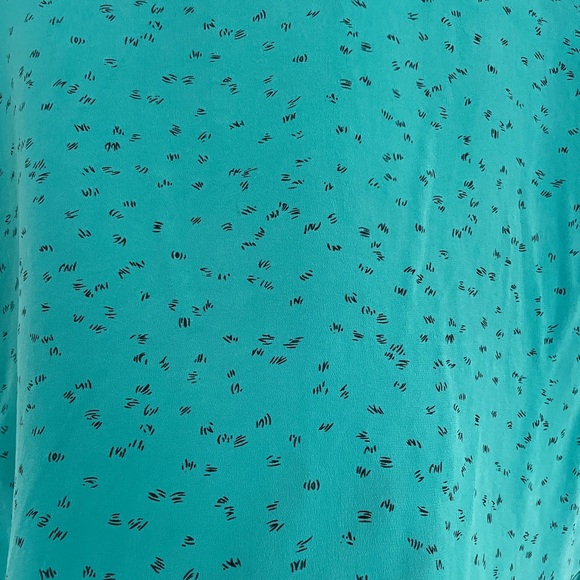 Beautiful silk top, S - Picture 6 of 9